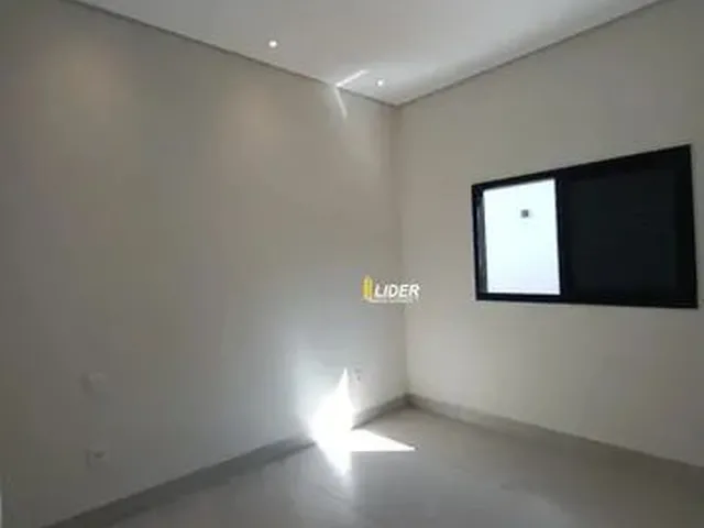 Imagem 6: Casa para Aluguel, 3 Quartos, 1 Suíte, 3 Vagas, Bosque dos Buritis - Uberlândia/Mg