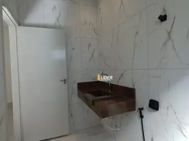 Imagem 8: Casa para Aluguel, 3 Quartos, 1 Suíte, 3 Vagas, Bosque dos Buritis - Uberlândia/Mg