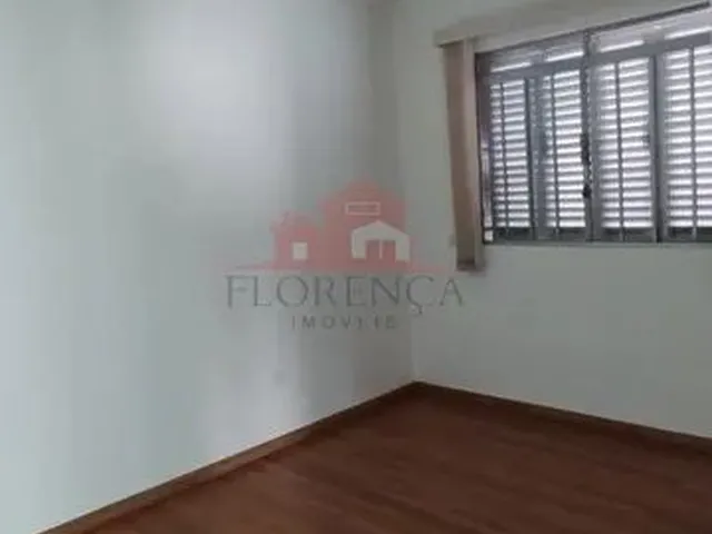 Imagem 3: Casa Comercial para Locação em Apucarana, Vila Frankó, 6 Dormitórios, 2 Banheiros, 1