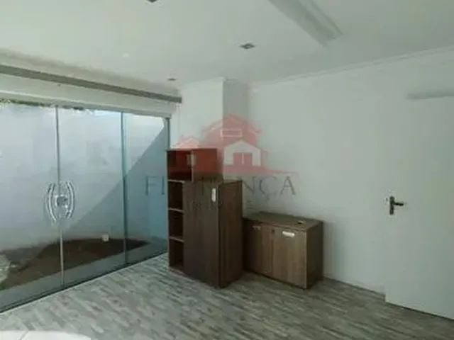 Imagem 4: Casa Comercial para Locação em Apucarana, Vila Frankó, 6 Dormitórios, 2 Banheiros, 1