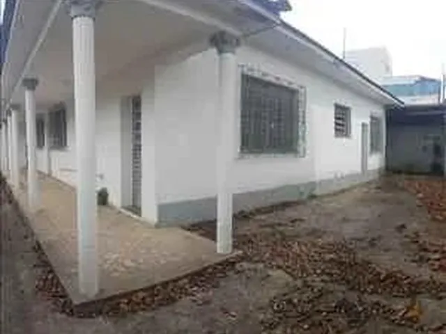 Imagem: Casa para Aluguel, 3 Quartos, 2 Vagas, Carlos