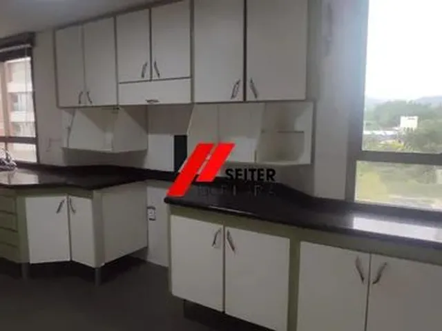 Imagem 10: Apartamento de 4 Dormitórios para Locação