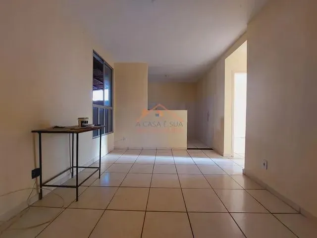 Imagem: Apartamento 2 Quartos, 1 Vaga, Prédio Individual