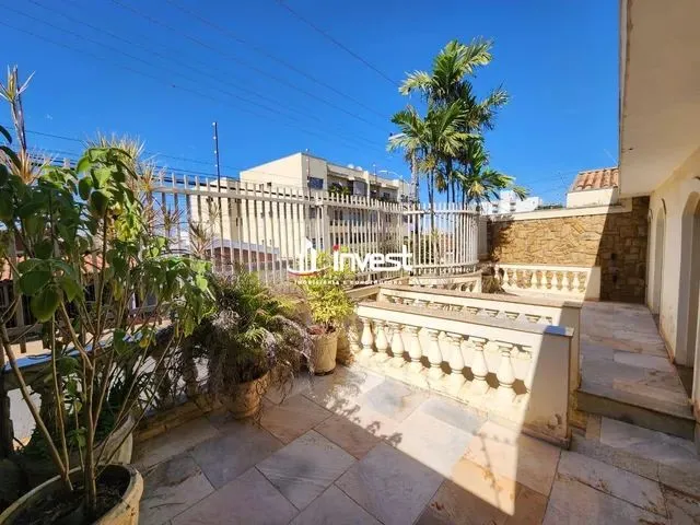 Imagem 8: Casa a Venda em Ótima Localização
