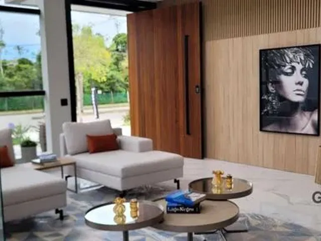 Imagem: Casa com 7 Dormitórios À Venda, 555 M²
