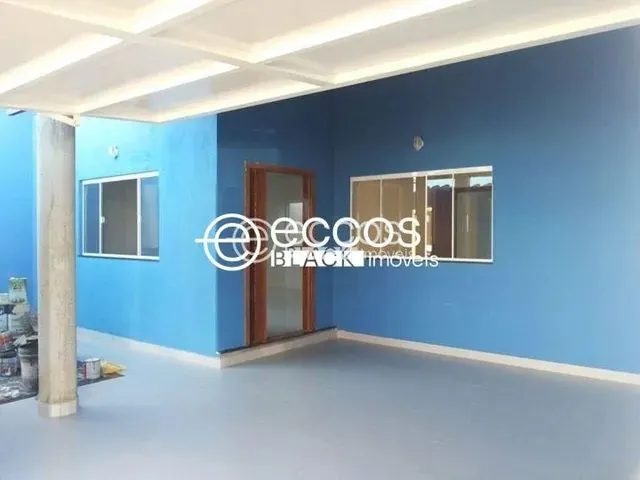Imagem: Casa À Venda, 4 Quartos, 3 Suítes, 2 Vagas