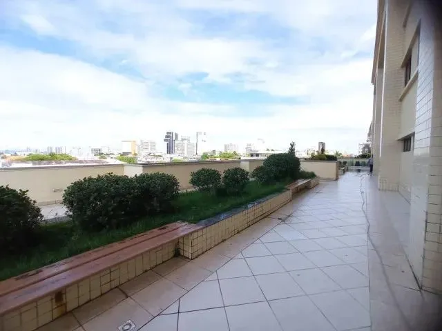 Imagem 9: No Centro da Cidade com Vista Mar