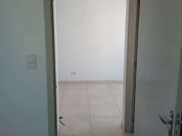Imagem 6: Aluga-Se Quarto para Moça!