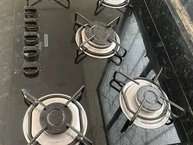 Imagem 11: Não Paga Luz,Água 30 Reais. Casa de 1 Quarto, Já Vem com Split. Perto da Sede Do