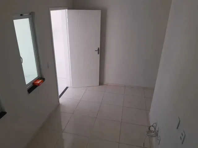 Imagem 5: Casa para Aluguel com 80 Metros Quadrados com 2 Quartos em Demócrito Rocha - Fortaleza