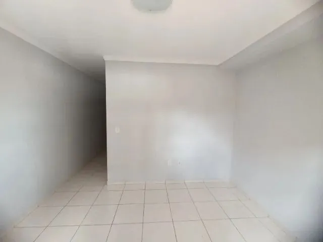 Imagem: A kitnet possui 1 Dormitório, 1 Banheiro, 28m² de Área,