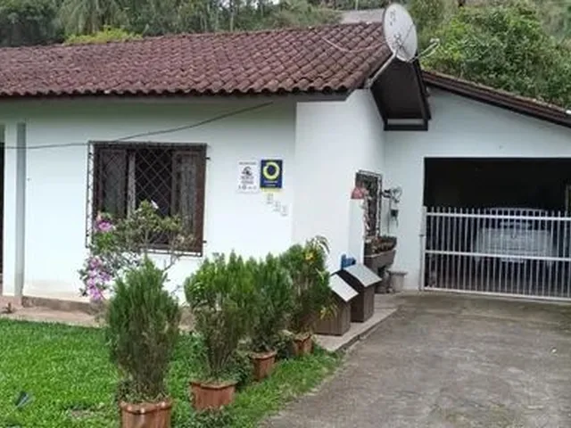 Imagem 3: Aluga-Se Casa no Centro de Pirabeiraba com 1 Suíte Mais 3 Dormitórios, Joinville, Sc
