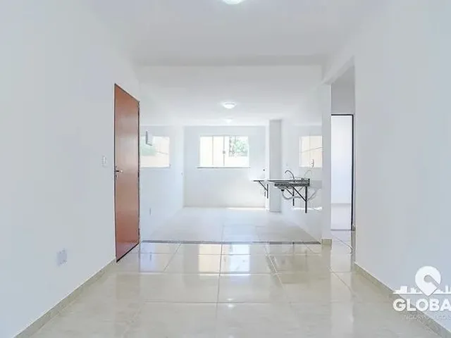Imagem: O apartamento possui 2 Dormitórios, 1 Banheiro, 1 Vaga na