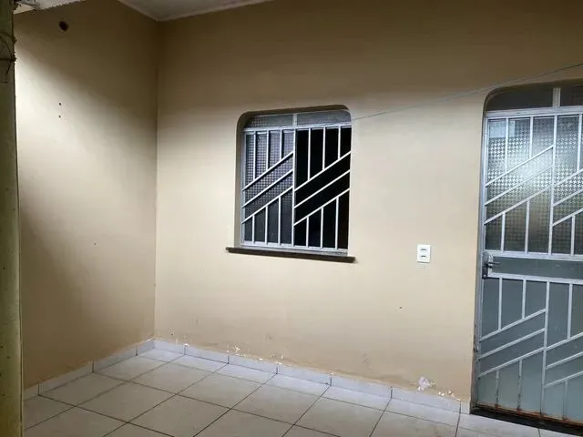 Imagem: Aluga-Se Apartamento 750