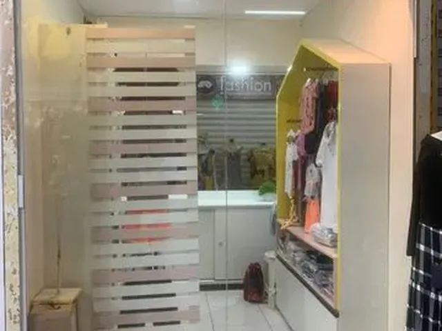 Imagem 1: Box Centro Fashion Setor Amarelo