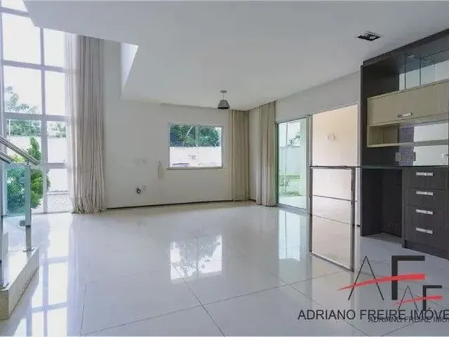 Imagem 2: Excelente Casa Duplex com 4 Quartos para Venda na Lagoa Redonda - Ca51491