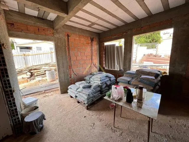 Imagem 2: Sobrado de Esquina com Suíte no Maracanã em Colombo