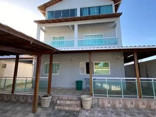 Imagem: Casa de Alto Padrão com 7 Quartos À Venda