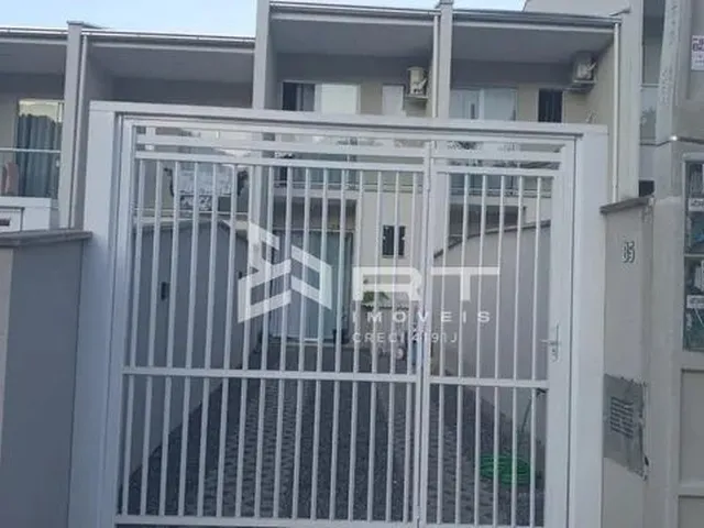 Imagem: Ótimo Sobrado a Venda no Bairro Itoupava