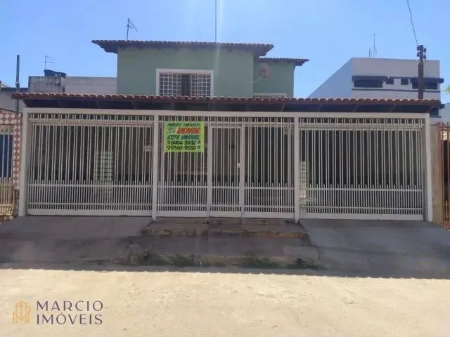 Imagem: Casa de 4 Quartos no Centro de São Sebastião-Df
