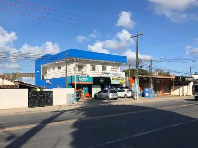 Imagem: Galeria com 04 Lojas e 02 Apartamentos em
