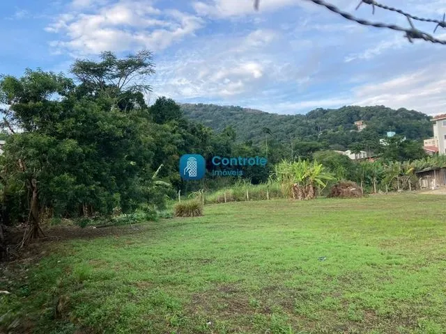 Imagem: Amplo Terreno em Excelente Localização