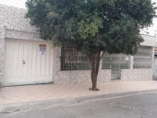Imagem: Belo Horizonte - Casa Padrão - Lindeia