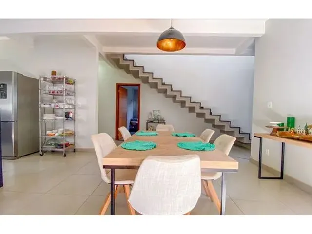 Imagem 7: Sobrado com Quatro Quartos Sendo Três Suítes