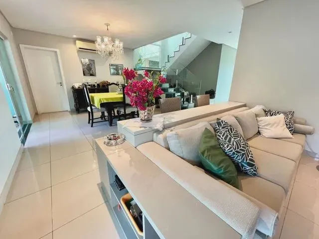 Imagem: Casa de Condomínio para Venda Tem 287 Metros