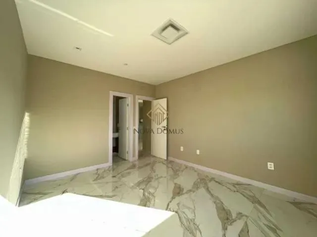 Imagem 15: Oportunidade Imperdível! Casa Alto Padrão com 4 Quartos, Sendo 3 Suítes em Vila Velha