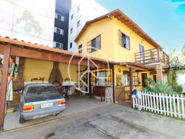 Imagem 14: Casa com 4 Suítes Quintal Amplo