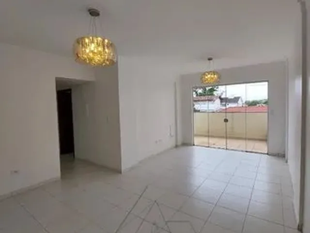 Imagem: O apartamento possui 3 Dormitórios, 1 Suíte, 2 Banheiros,