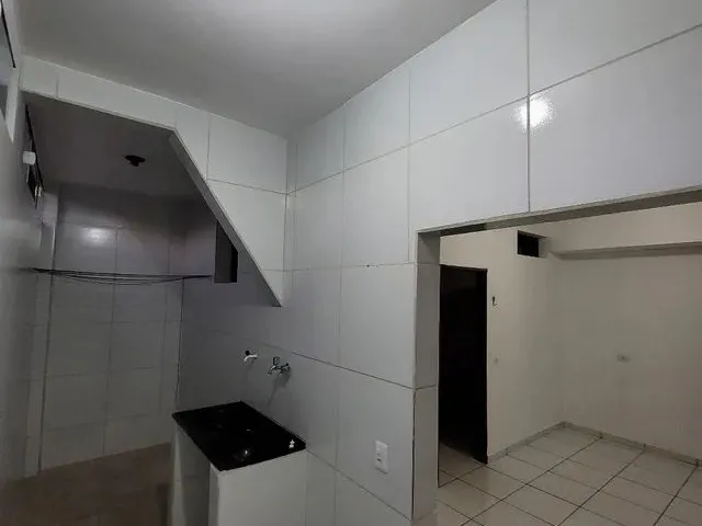 Imagem 2: Kitnet para Alugar em Nova Descoberta (Morro Branco