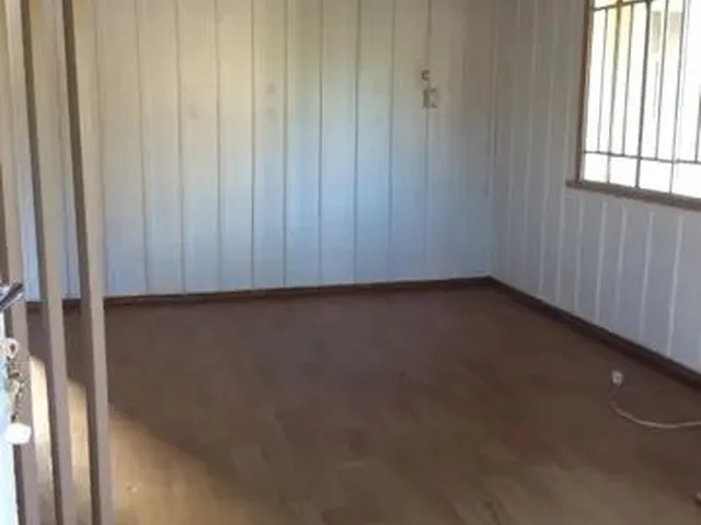 Imagem 10: Casa para Aluguel Possui 130 Metros Quadrados com 4 Quartos em Campo Comprido - Curitiba