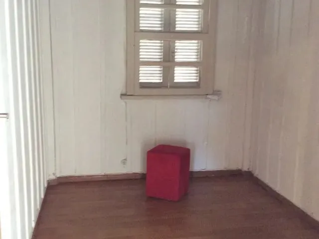 Imagem 13: Casa para Aluguel Possui 130 Metros Quadrados com 4 Quartos em Campo Comprido - Curitiba