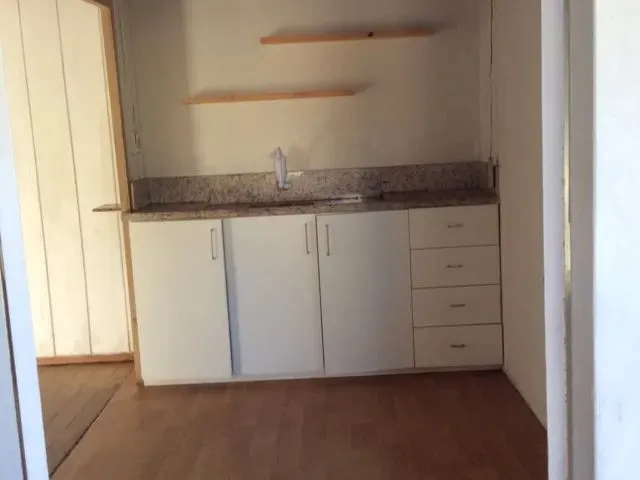 Imagem 3: Casa para Aluguel Possui 130 Metros Quadrados com 4 Quartos em Campo Comprido - Curitiba
