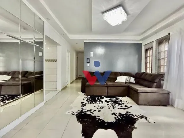 Imagem: Casa com 5 Dormitórios À Venda, 315 M²