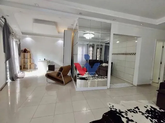 Imagem 15: Casa com 5 Dormitórios À Venda, 315 M² por R$ 1.100.000,00 - Campo Comprido
