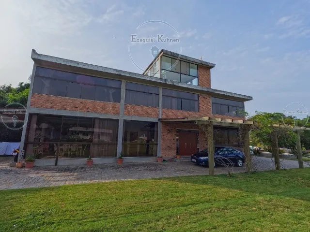 Imagem: Casa a Venda em Condomínio de Alto Padrão