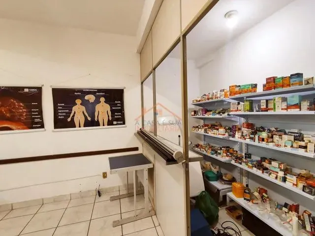 Imagem: Sala com Aproximadamente 30M² em Ótima