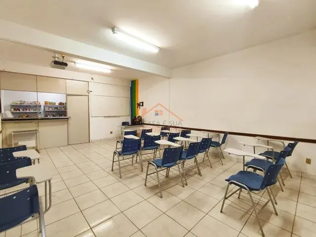 Imagem 2: Sala com Aproximadamente 30M² em Ótima Localização Próximo Ao Ponto Comercial Do