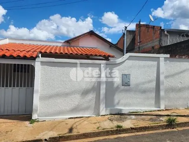Imagem 1: Casa Reformada em Excelente Localização!!