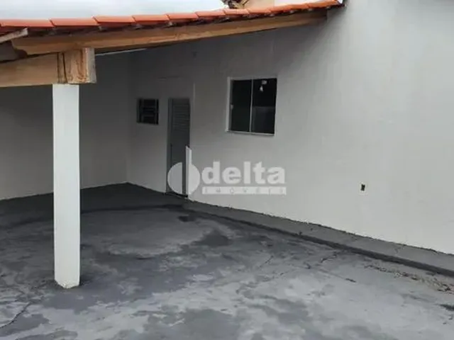 Imagem 2: Casa Reformada em Excelente Localização!!