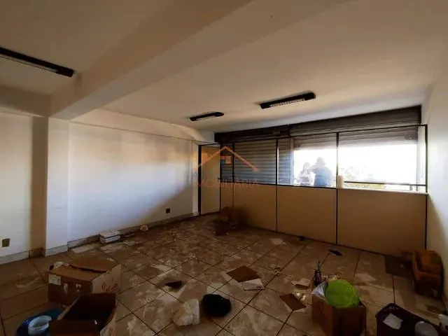 Imagem 3: Sala com Aproximadamente 45M² em Ótima Localização Próximo Ao Ponto Comercial Do