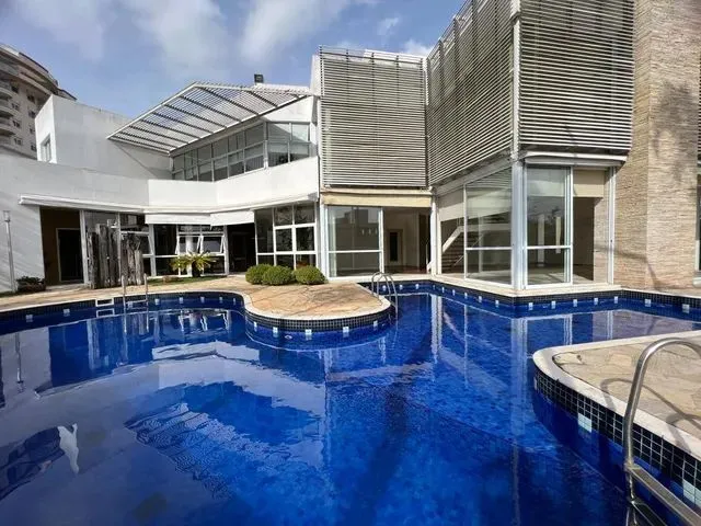 Imagem: Casa para Venda com 4 Quartos em Estrela