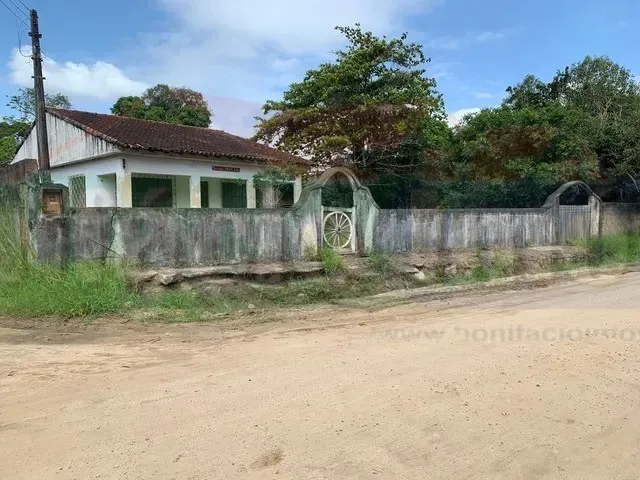 Imagem: A fazenda possui 3 Dormitórios, 2 Banheiros, 10 Vagas na