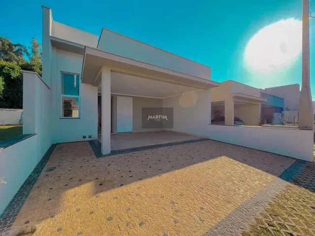 Imagem: Casa de Condomínio com 3 Dorms, Água Branca