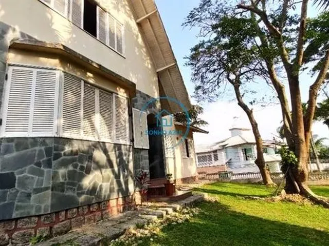 Imagem: Casa com 06 Dormitórios, Sendo 03 Suíte
