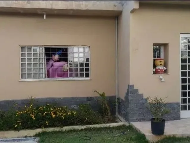Imagem: A casa em condomínio possui 2 Dormitórios, 1 Suíte, 2