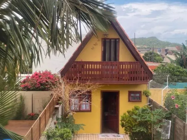 Imagem: Alugo Kitnet Chalé Rústico